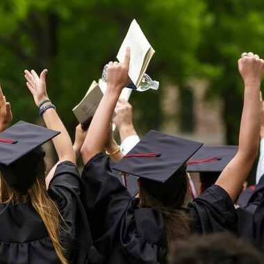 graduation-generic_650x400_81481305985 (1)